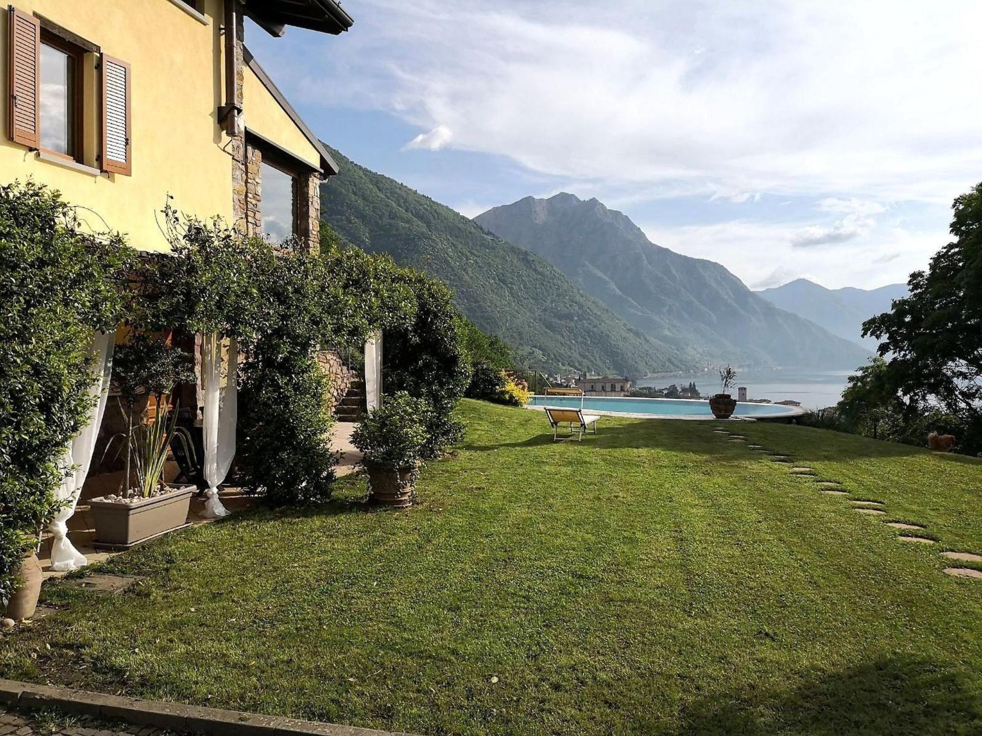 Villa In Pisogne With Pool Garden And Lake View Экстерьер фото