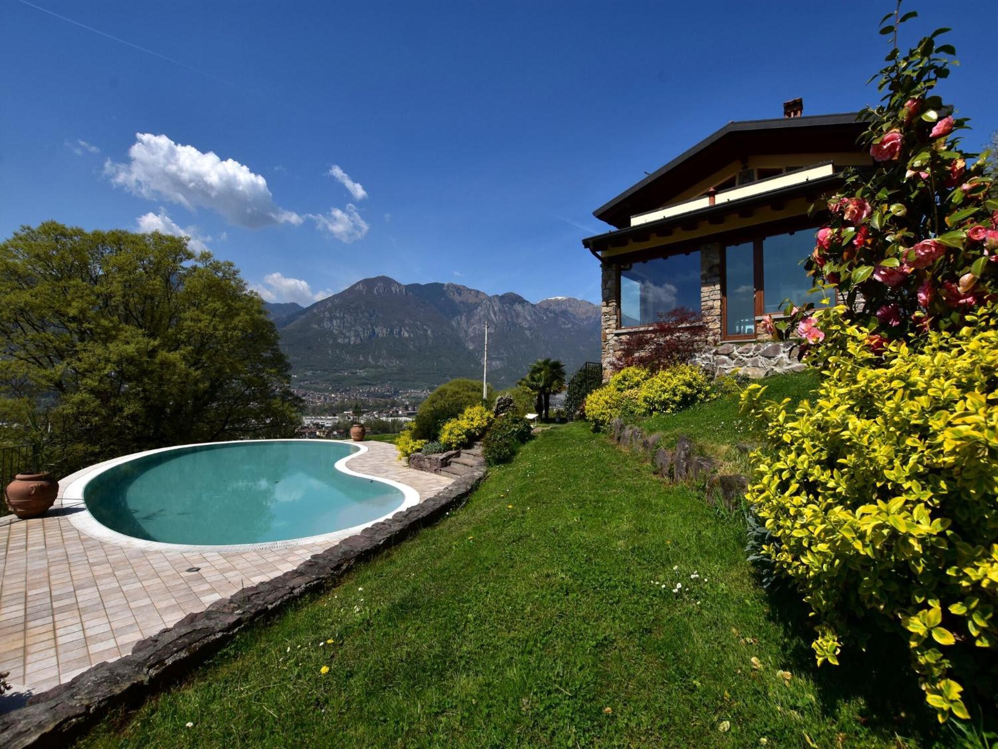 Villa In Pisogne With Pool Garden And Lake View Экстерьер фото