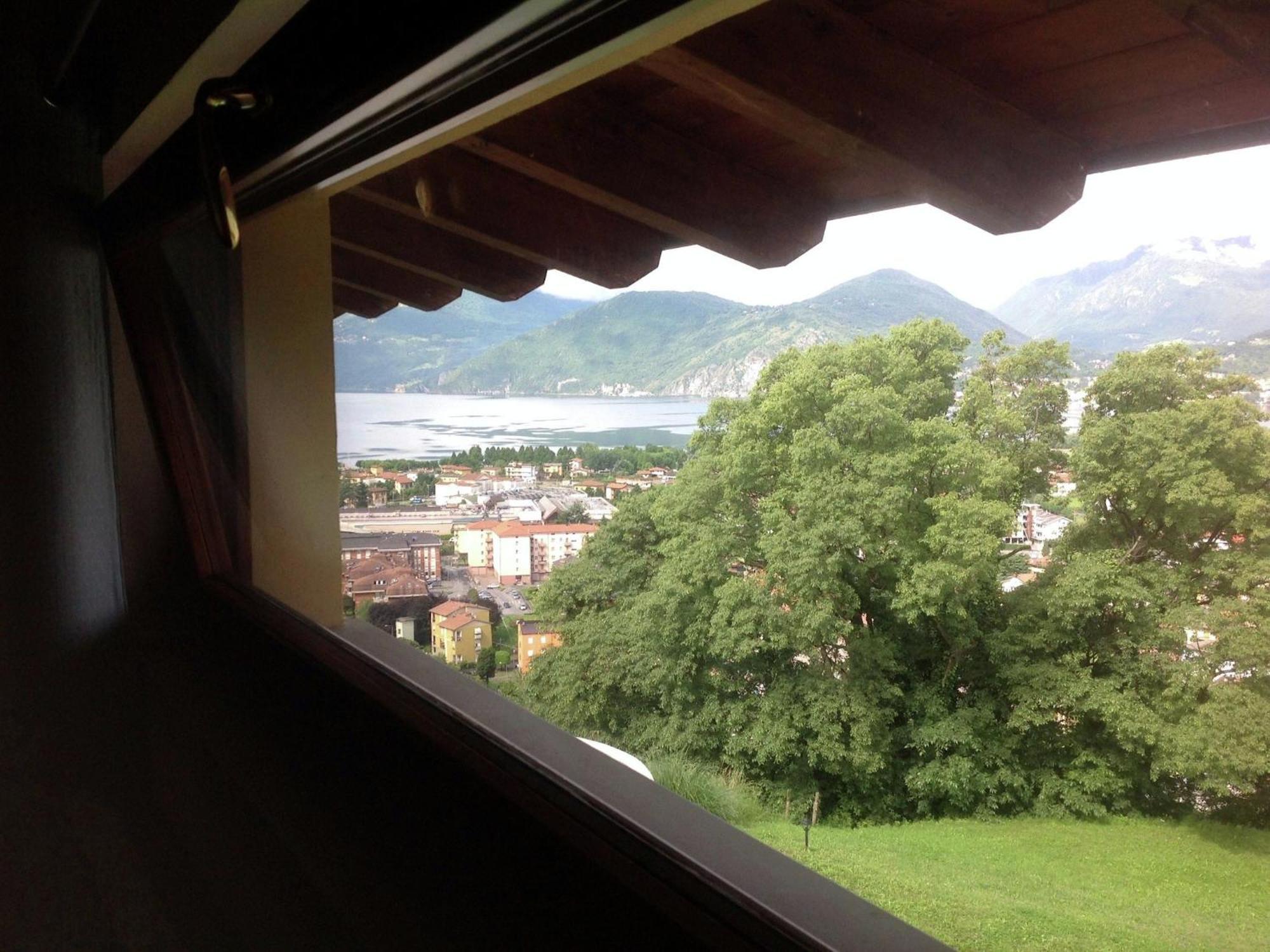 Villa In Pisogne With Pool Garden And Lake View Экстерьер фото