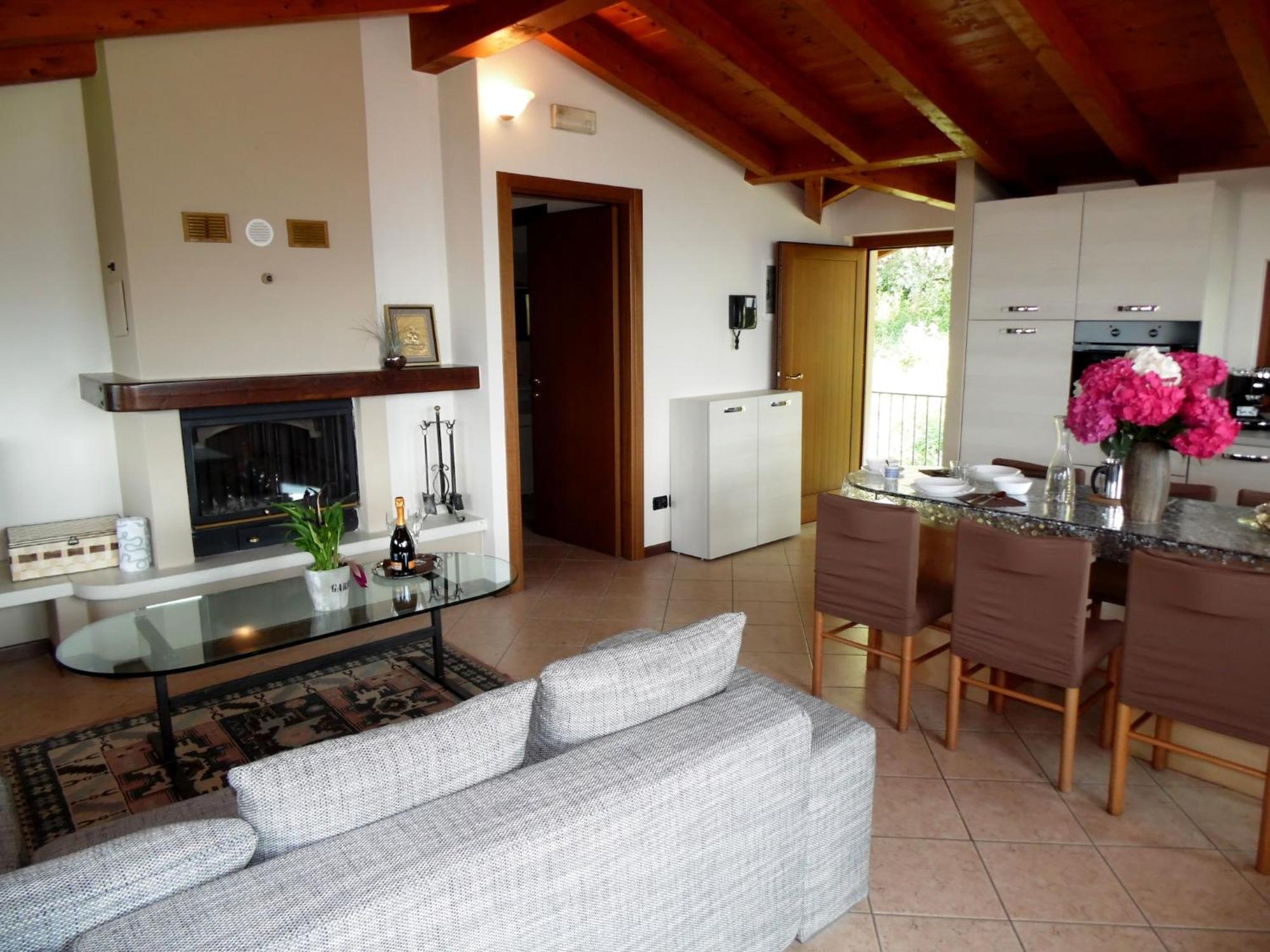 Villa In Pisogne With Pool Garden And Lake View Экстерьер фото
