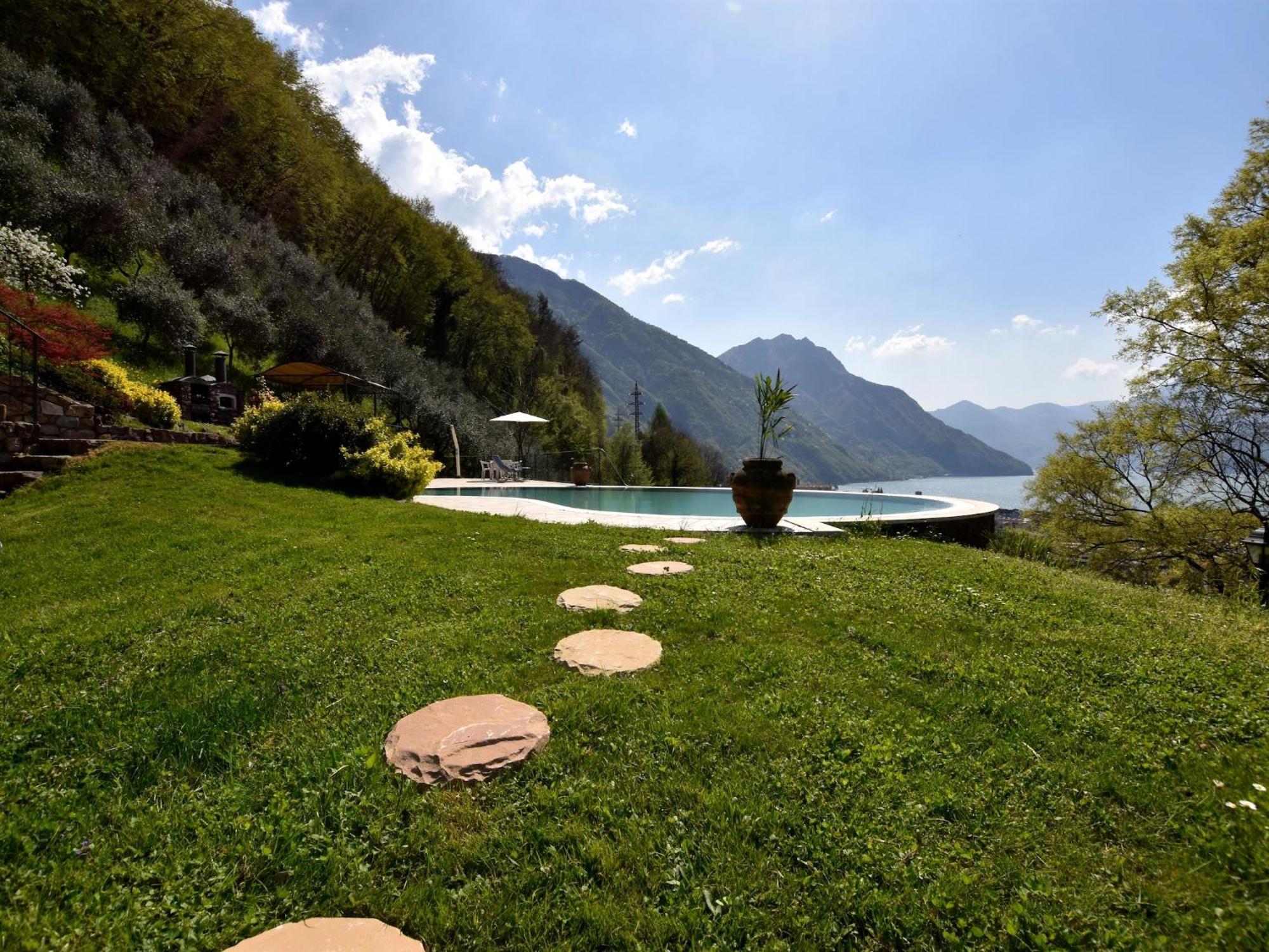 Villa In Pisogne With Pool Garden And Lake View Экстерьер фото
